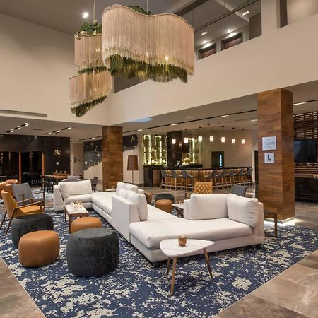 Courtyard By Marriott San Luis Potosi, Los Lagos Zewnętrze zdjęcie